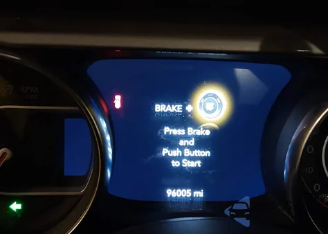 2019 Jeep Wrangler Unlimited Sahara 4X4 z USA, uszkodzony, nr VIN 1C4HJXEG0KW610351